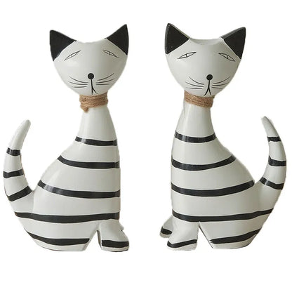 Nordic Striped Kitten Couple Ornaments - Modern Minimalist Wooden-Style Cat Statues & Creative Desktop Animal Figurines Pair