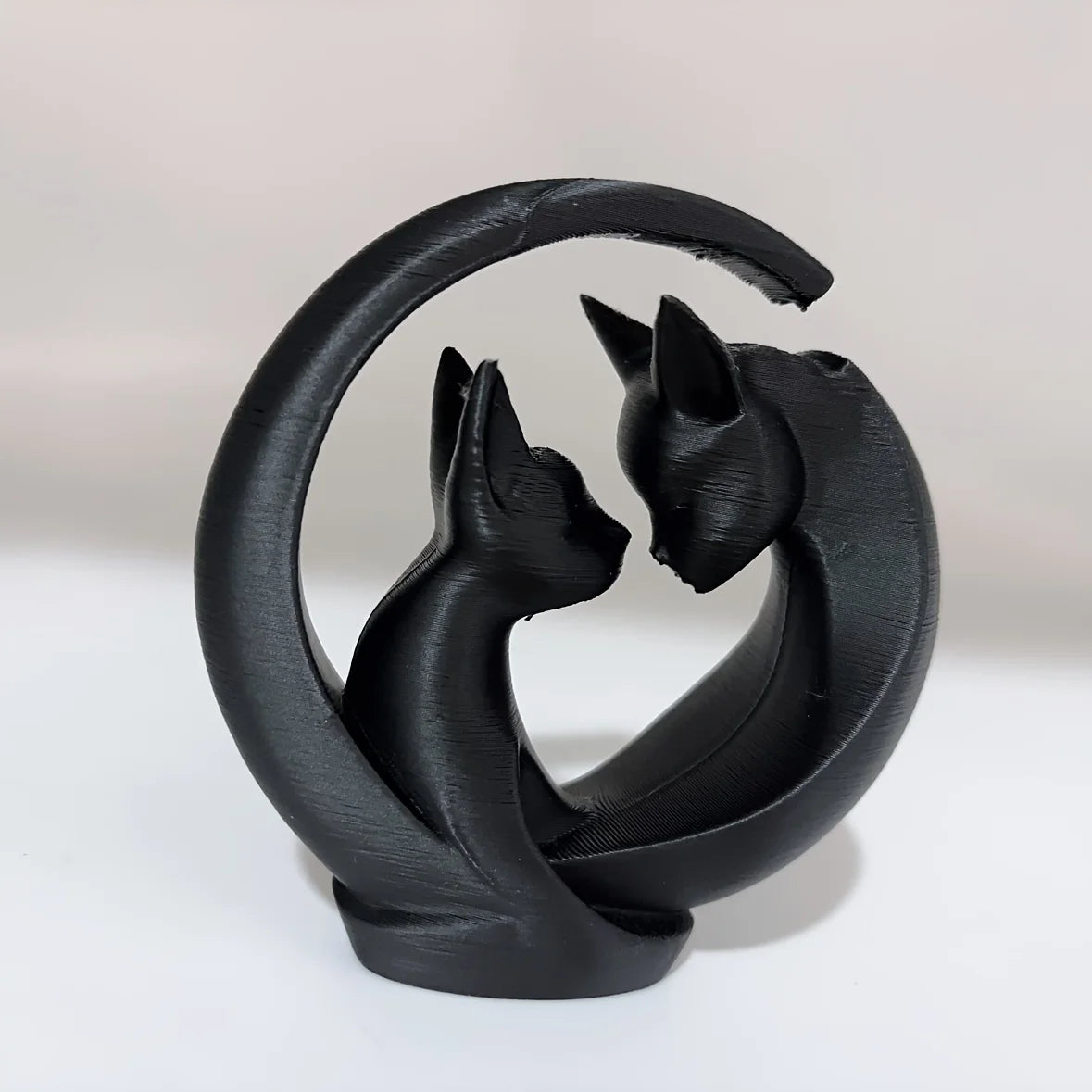 Minimalist Interactive Hugging Cats Statue - Modern Ceramic-Style Silhouette Sculpture for Bedroom Nightstand & Romantic Home Decor