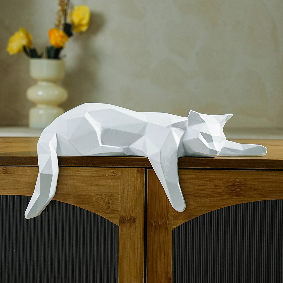 Geometric Lying Cat Sculpture - Modern Polygonal Resin Figurine for Desk & Shelf Decor